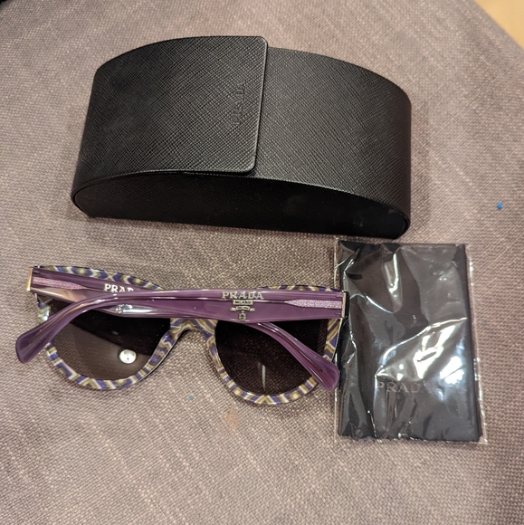 Prada Violet Hexagonal Print Blonde Cat Eye 05p Pr05ps Sunglasses - Picture 3 of 11